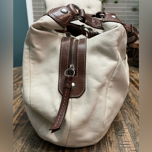 Coach White Leather Shoulder Bag - Picture 6 of 16